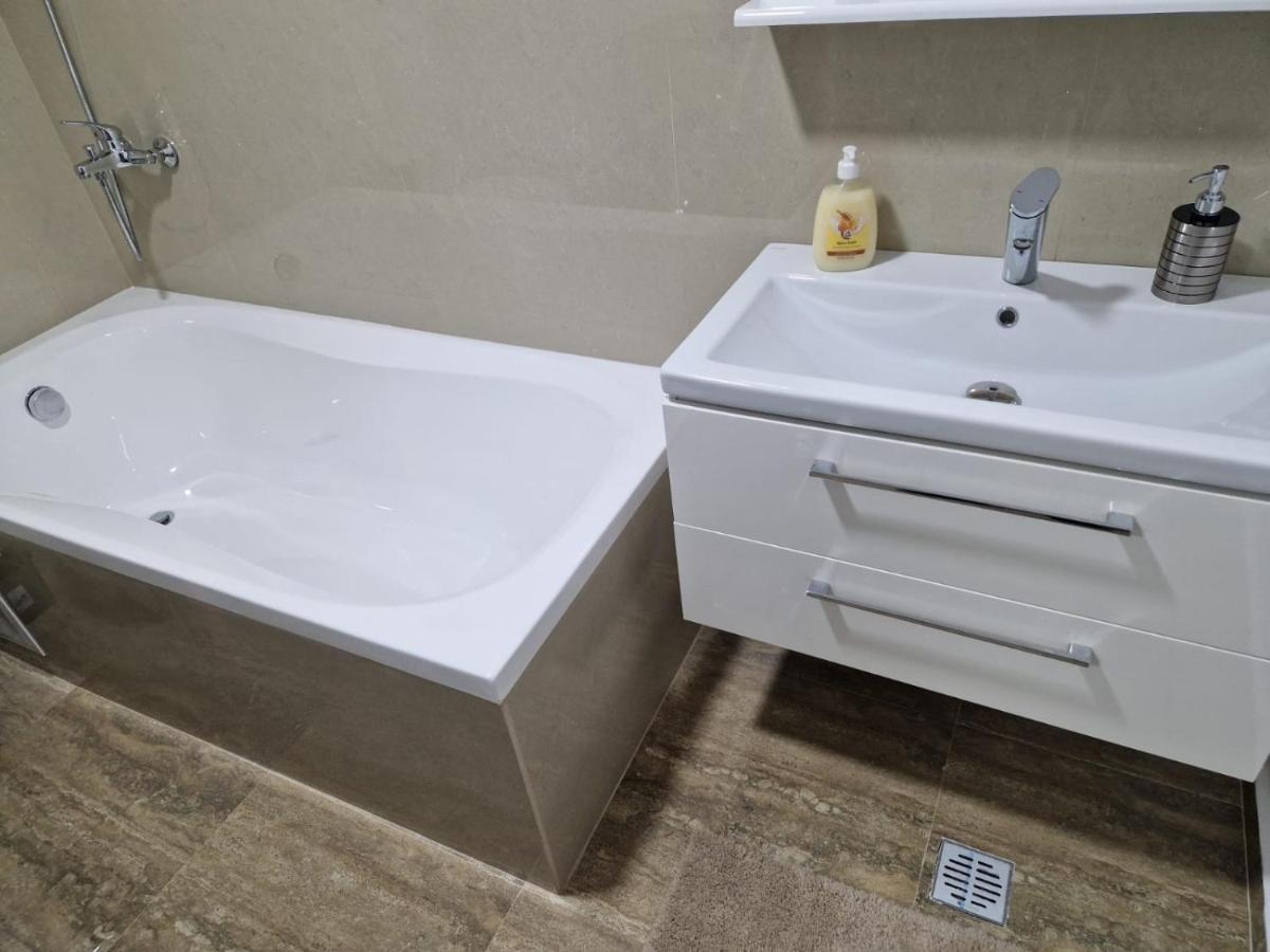 Danube Apartment Braila Luaran gambar